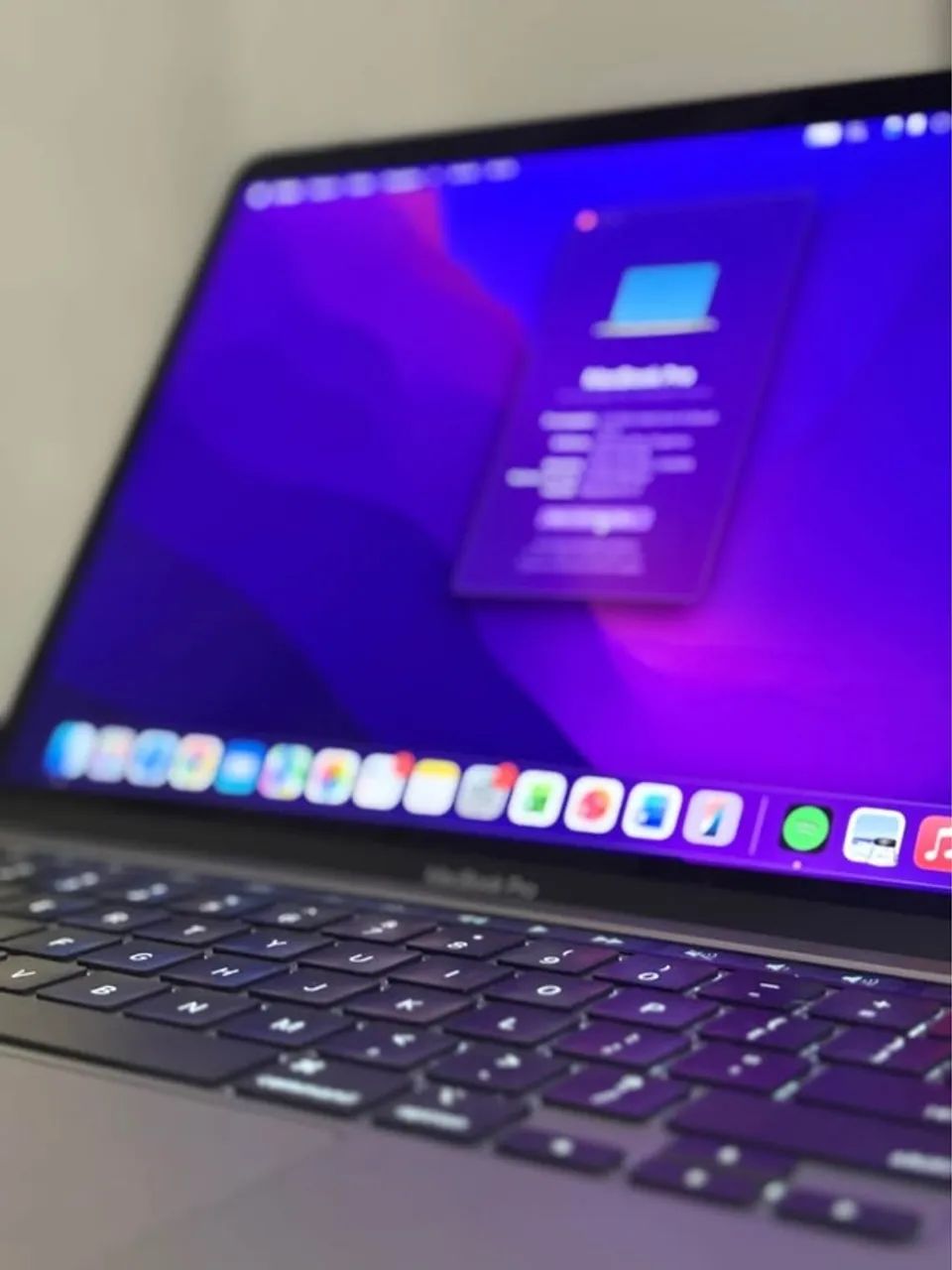 MacBook Pro 13 Polegadas 8GB 256GB Touch Bar - 11 Clicos - Foto 2