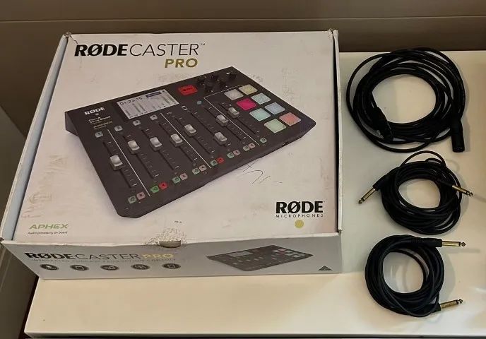 Mesa de Som RØDECaster Pro Original Completa com Caixa e Acessórios  - Foto 2