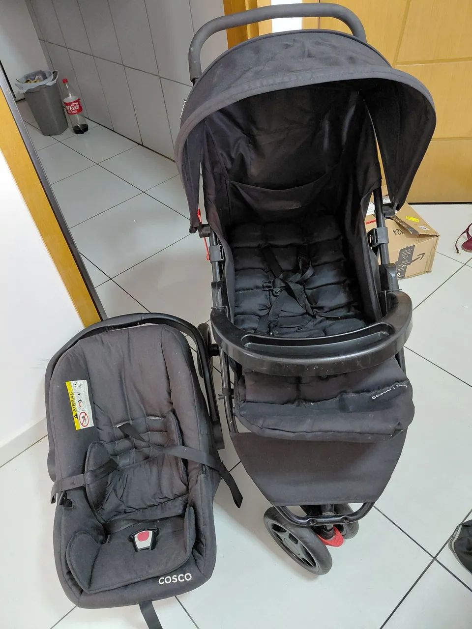 Carrinho dr bebê e um bebê conforto para Carro - Foto 4