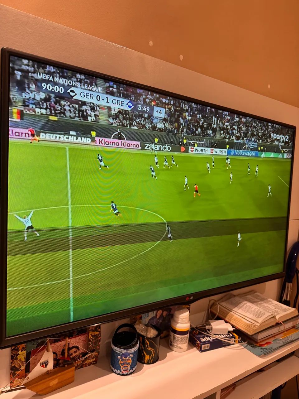 Televisão LG 40 polegadas, com pequeno defeito  - Foto 2