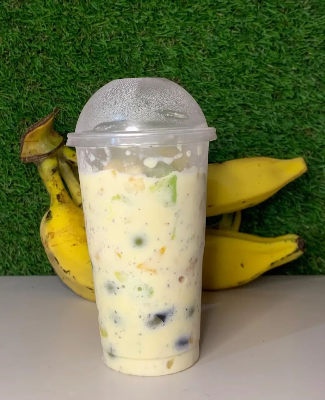 Salada de frutas, com mousse de maracujá ou tradicional, entrega grátis mangueirão e Una