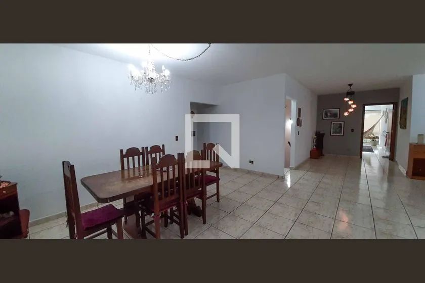 Casa à Venda - Adalgisa, 4 Quartos, 400 m2