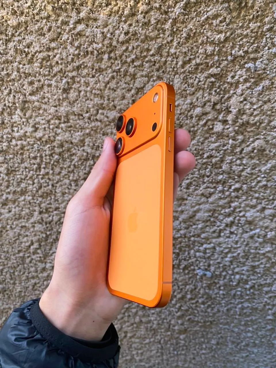 iPhone XR sabor 17 pro (carcaça adaptada visual 17 pro) - Foto 2