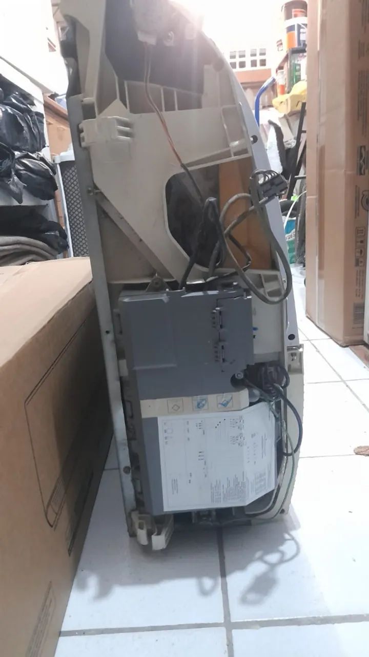 Ar condicionado Piso Teto 32000 Btus - Foto 5