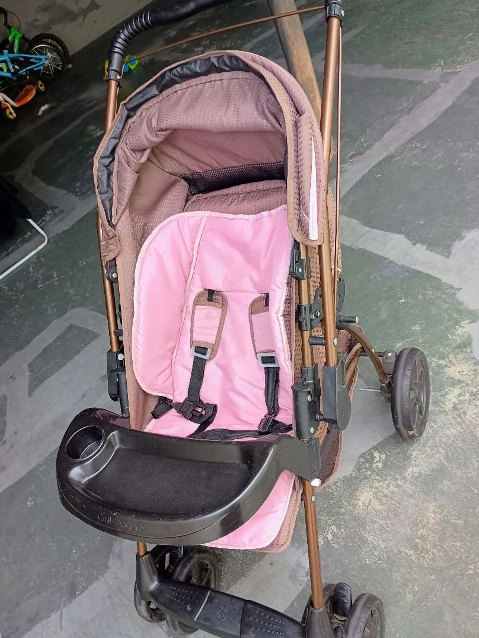 Carrinho de bebê semi novo  - Foto 3