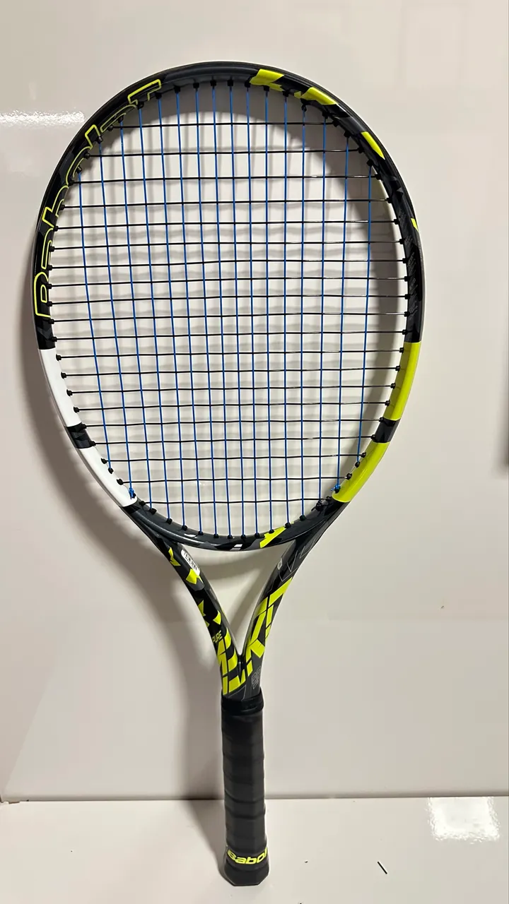 Raquete de tênis Wilson Blade V8 98 18x20 - Esportes de Quadra e