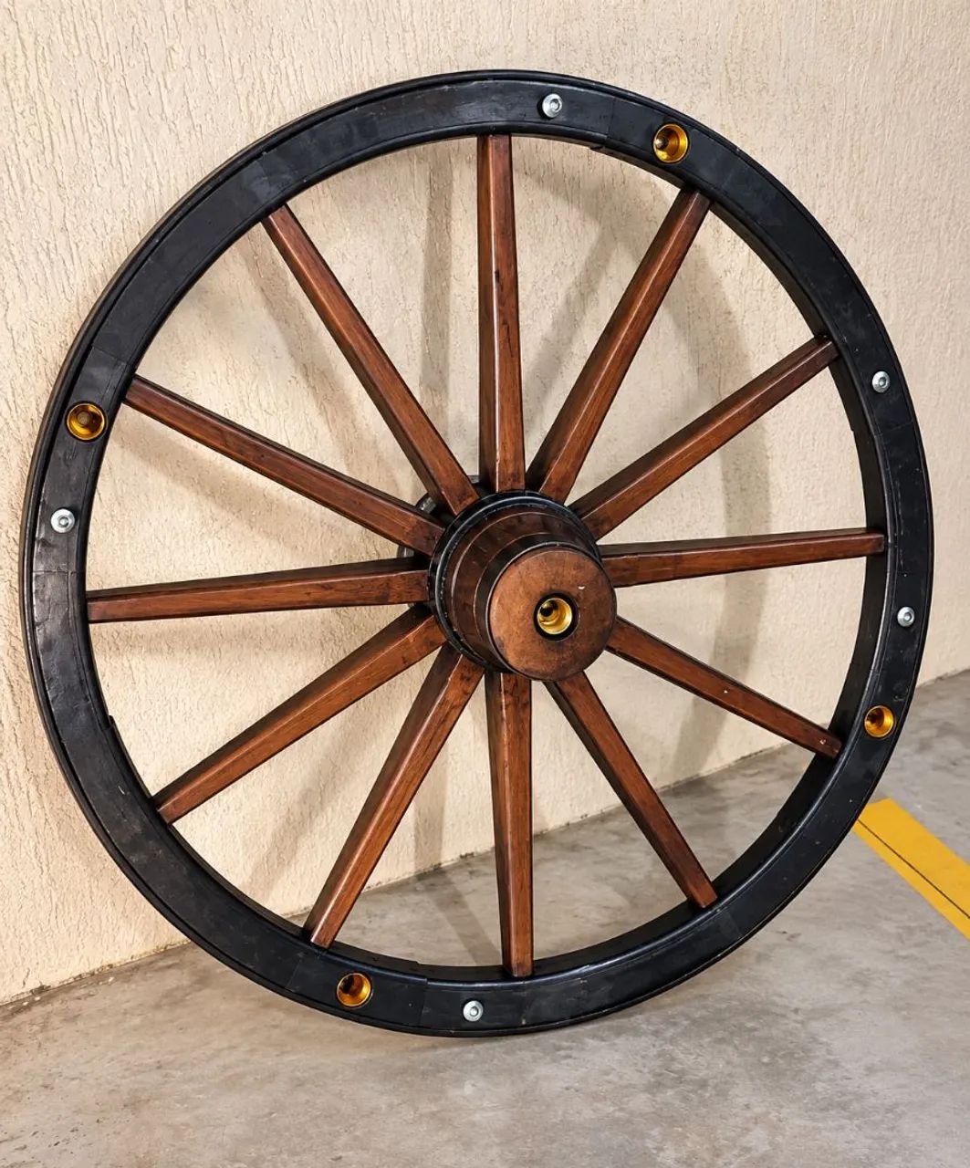 Roda de carroça lustre - Foto 2