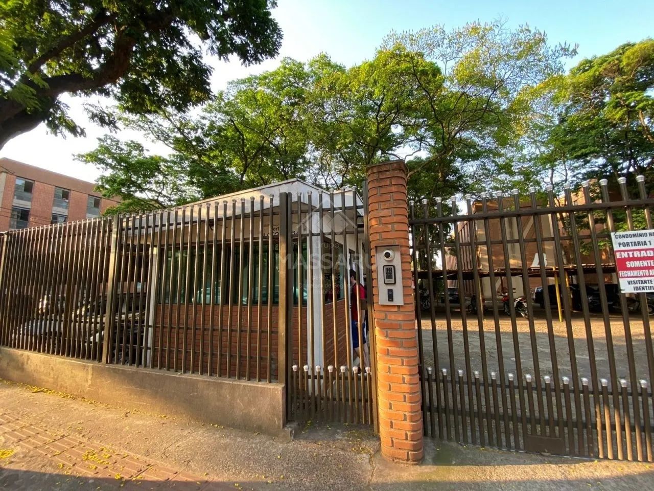 Venda - Apartamento na Zona 07 em Maringá