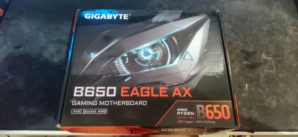 Placa Mãe Gigabyte Eagle B650 AX em perfeito estado !