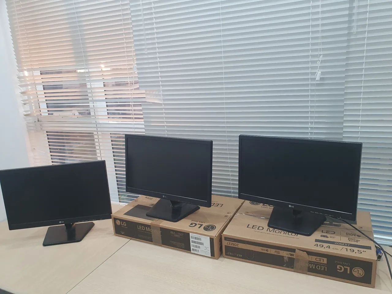 Monitor LG flatron 19,5 pol - Foto 2