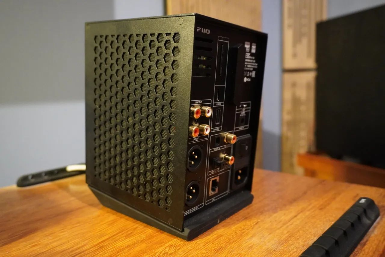 FiiO R7 - Streamer/DAC/HeadAmp - Em Excelente Estado - Foto 4