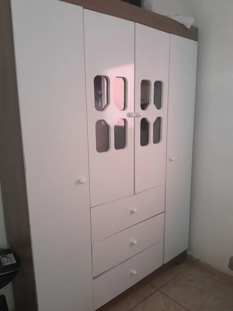 Vende-se este Guarda roupa