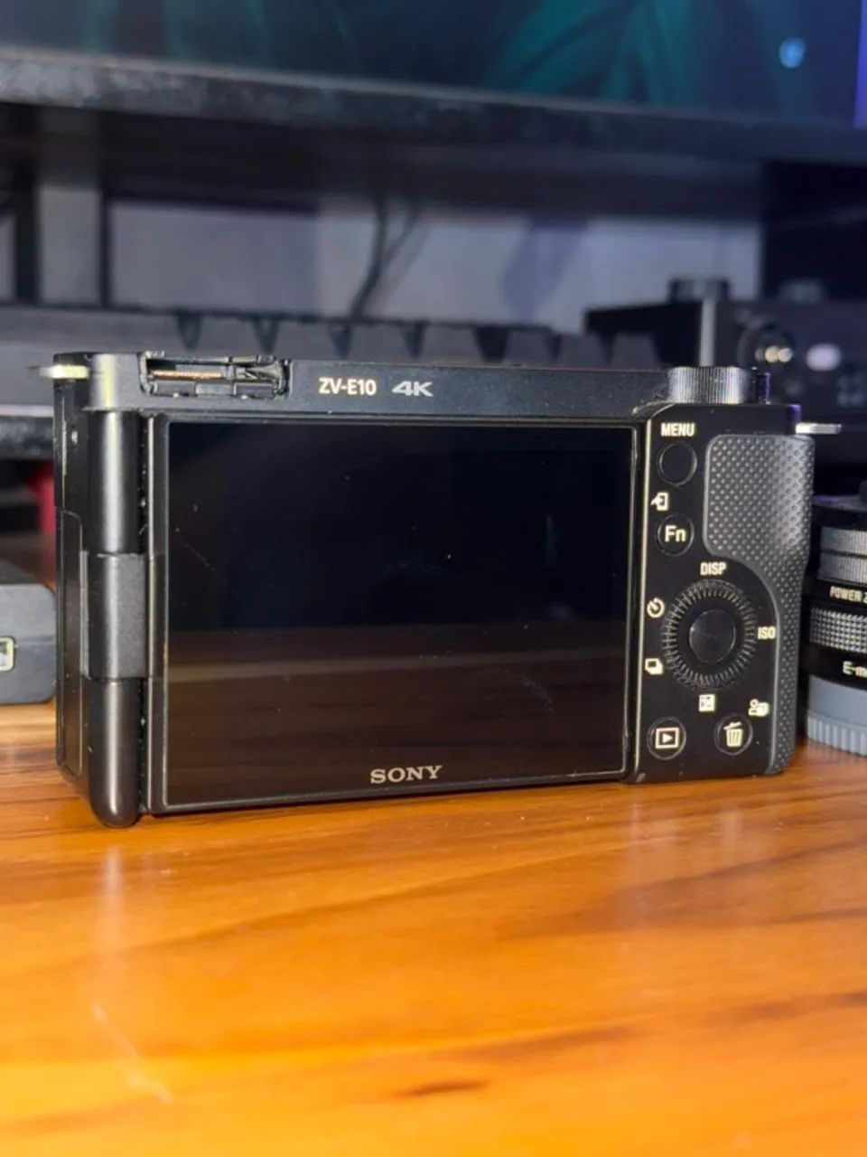 Câmera Sony ZVE-10 - Foto 3