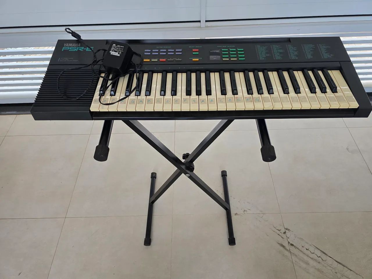 Teclado Yamaha PSR-6