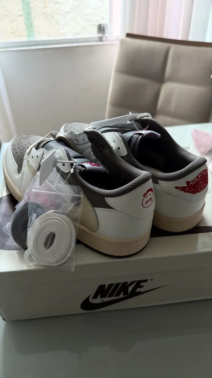 Jordan 1 Travis Scott - Foto 2