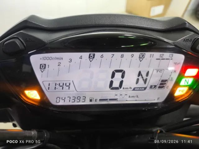 SUZUKI GSX-S750 - Foto 5