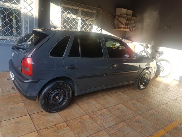 Gol 2004 em ótimo estado de conservação 4 pneus novos