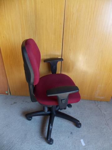 Cadeira giratória executiva modelo back system II - Foto 3