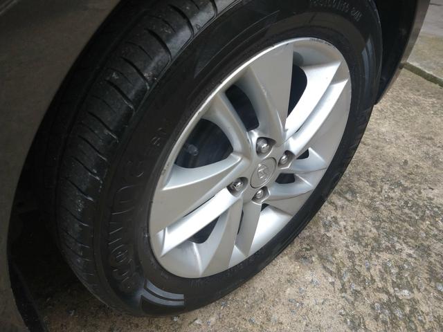Hyundai Hb20 1.6 Premium 2014 Automático/ 3 Mil Abaixo da fipe - Foto 13