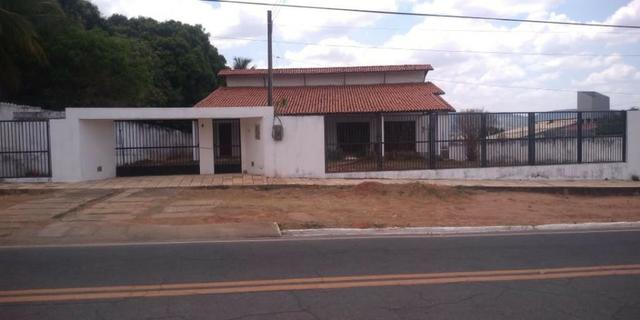 Mega Imóveis Cariri, vende excelente casa no bairro Grangeiro - Crato CE