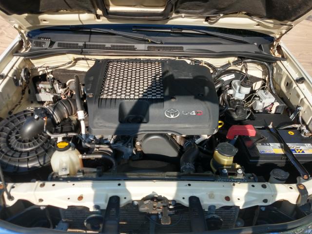 Hilux SRV automática 2014 - Foto 17
