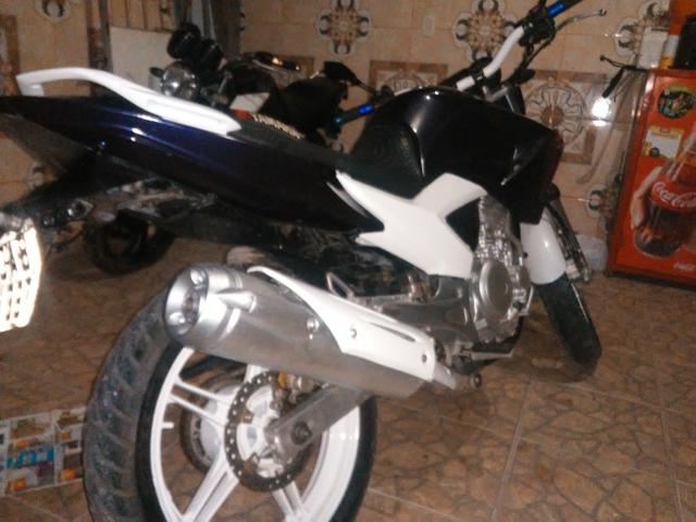Vendo uma moto feize top de linha toda legalizada so no ppnto de transferi - Foto 3