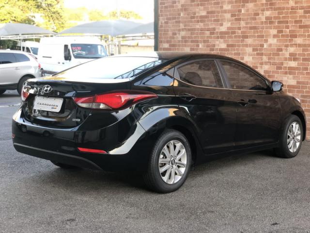 HYUNDAI ELANTRA GLS 2.0 16V FLEX AUT. 2016 - Foto 4