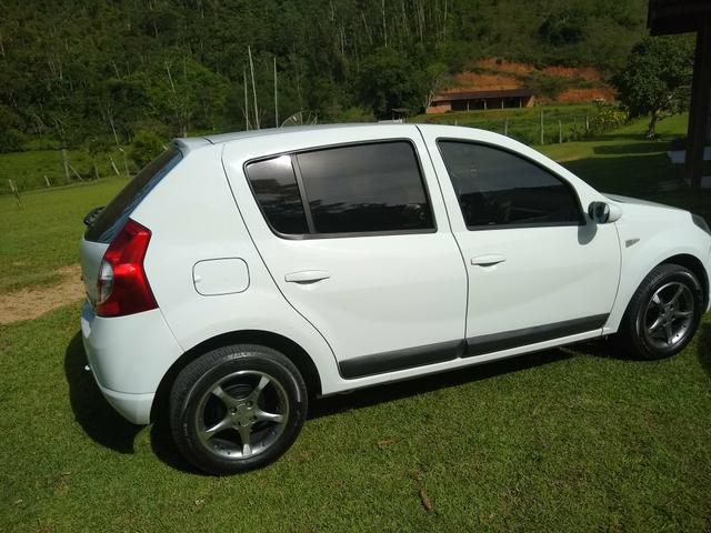 Sandero - Foto 4