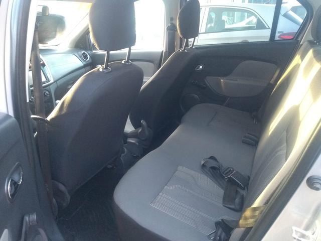 Renault Logan Expression 1.6 16v Sce 16/17 - Foto 6