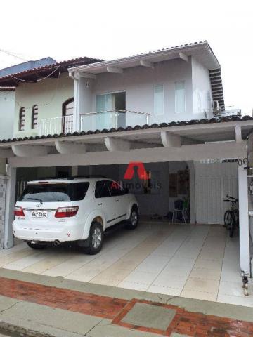 Belíssima casa em fino acabamento, com 03 dormitórios em condomínio fechado. - Foto 3