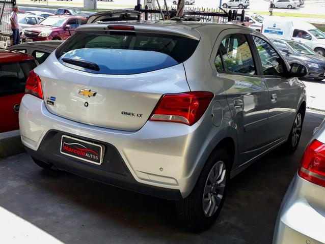Chevrolet Onix 1.4 Mpfi LT 8V Flex 4P Manual - Foto 5
