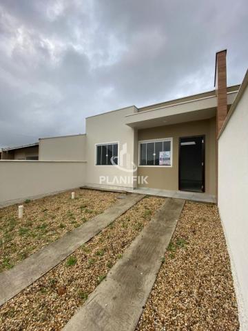 CASA PRONTA COM 3 QUARTOS