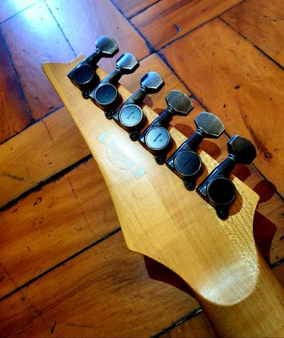 Ibanez rg1570 prestige premium Gibson les paul Studio tribute Traditional Standard fender - Foto 6