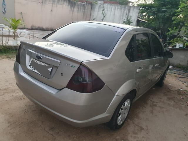 Carro sedã - Foto 2