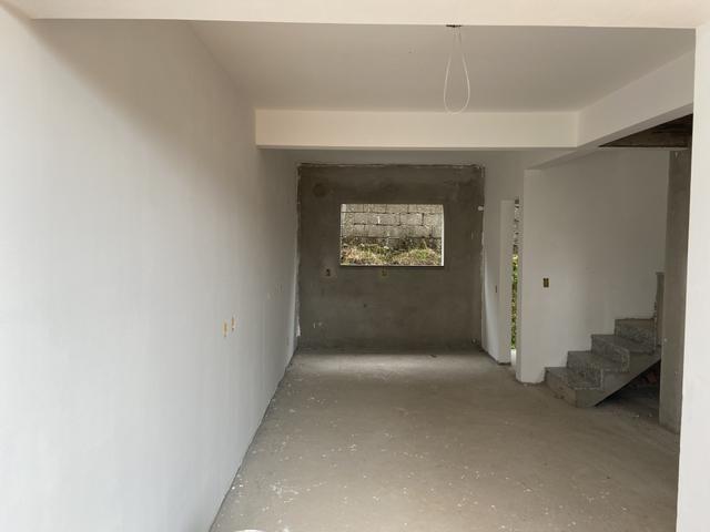 Vendo sobrados ótima localização - Foto 9