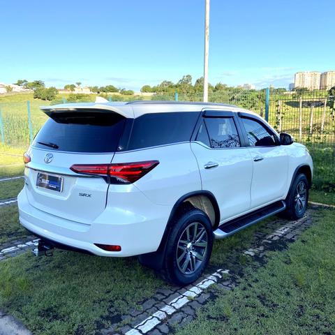 Hilux Sw4 2.8 Srx Diesel 4x4 7 Lugares - 2018 - Foto 6