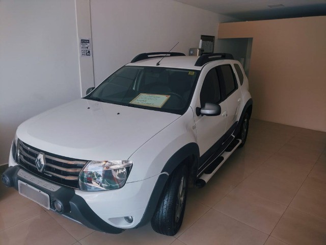 DUSTER TECH ROAD AUTOMÁTICO