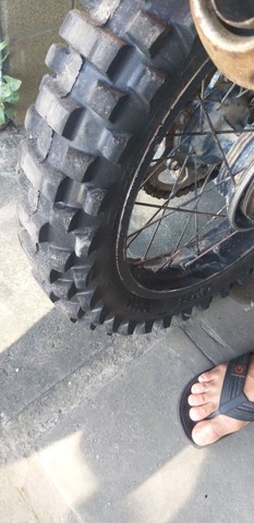 MOTO DE TRILHA