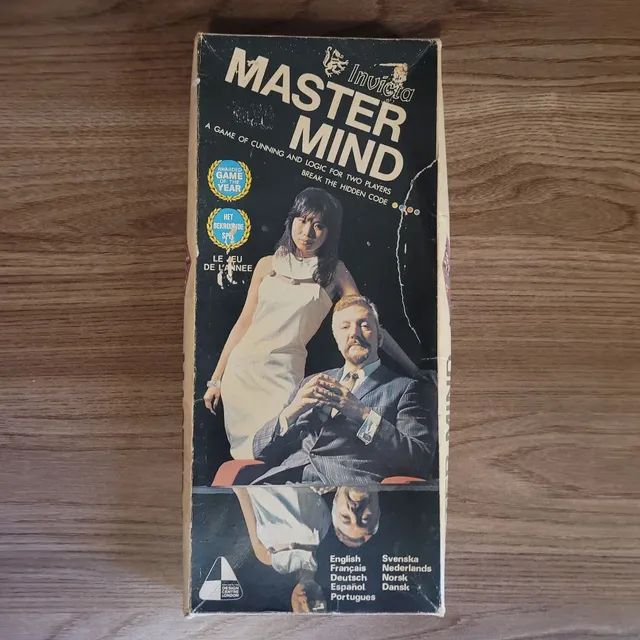 Jogo de tabuleiro vintage Invicta Master Mind - 1972