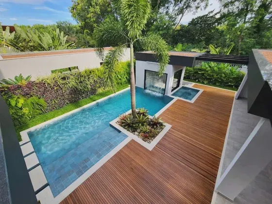 ALPHAVILLE, 1229m, piscina, 5 suites, Alphaville