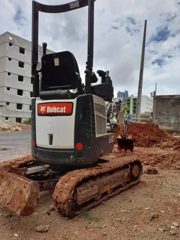 Mini Escavadeira Bobcat E10 - Foto 4
