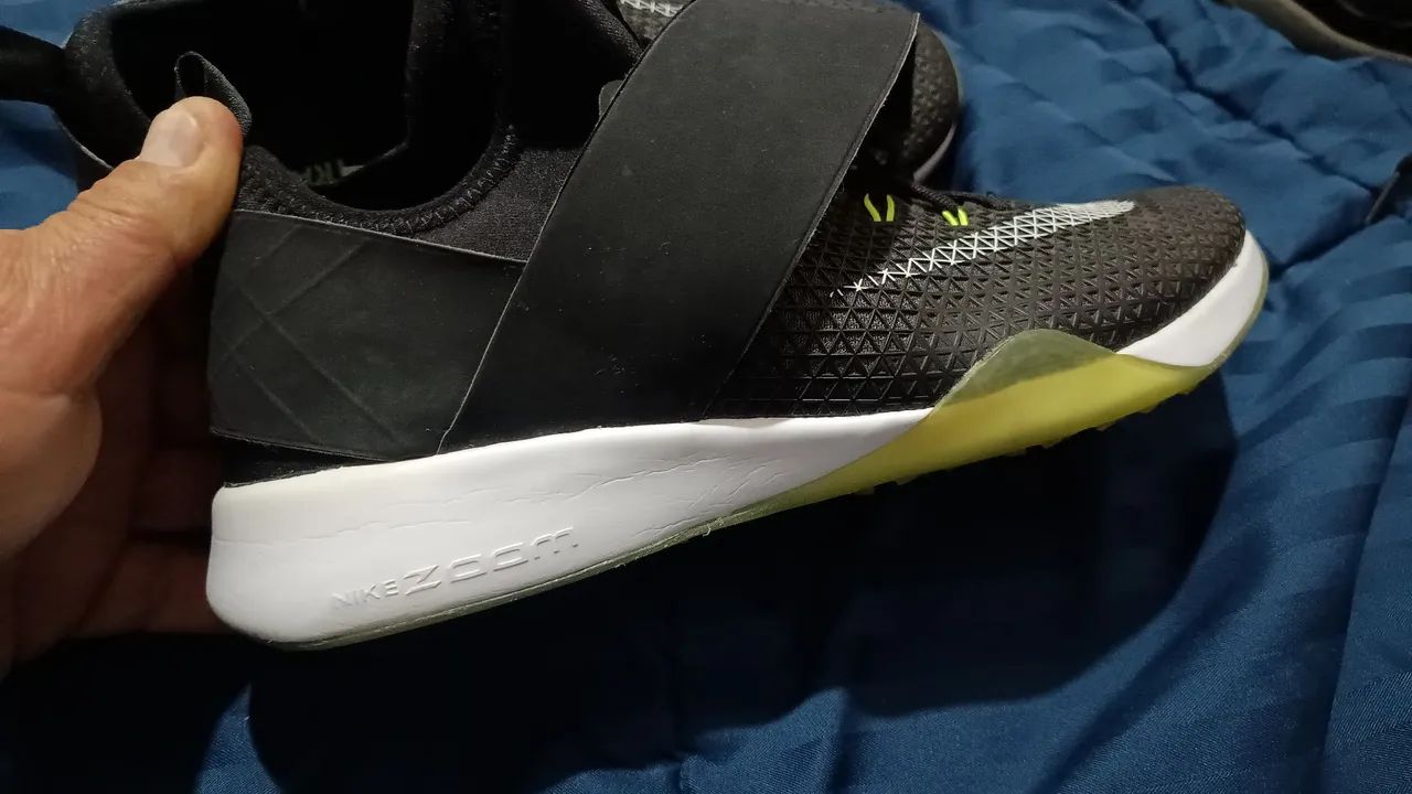 Nike Air Zoom Strong Black - Foto 2