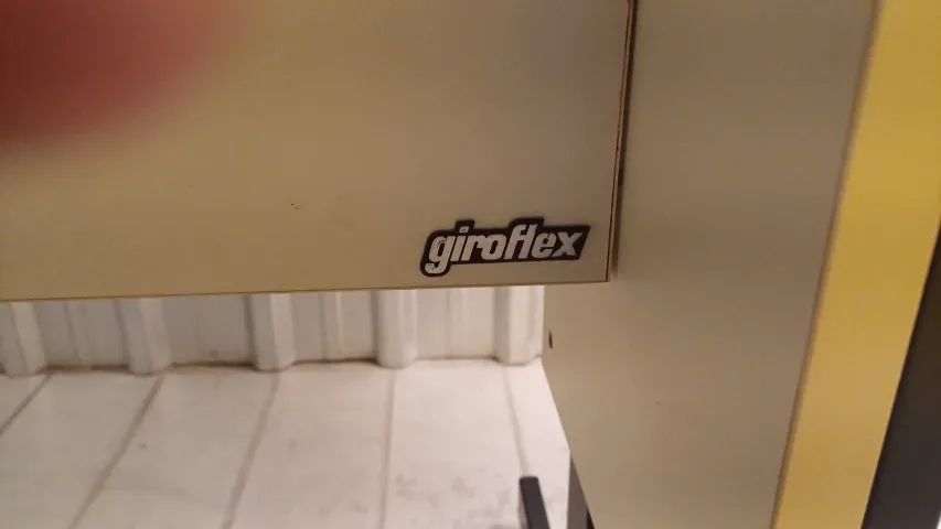 Mesa Grande em L* Giroflex - Foto 4