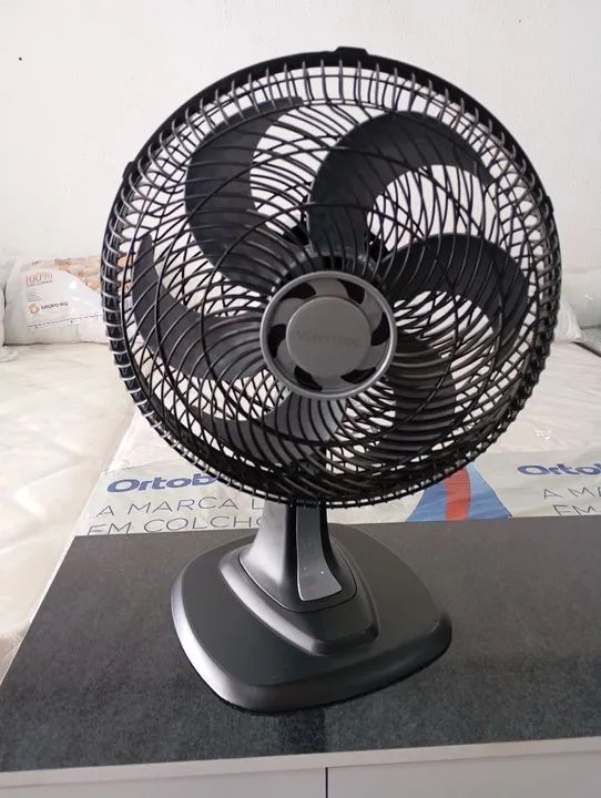 Ventilador de mesa.