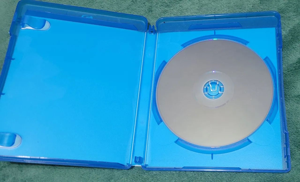 Bluy-Ray Disc Filme Jogo entre Ladrões. - Foto 4