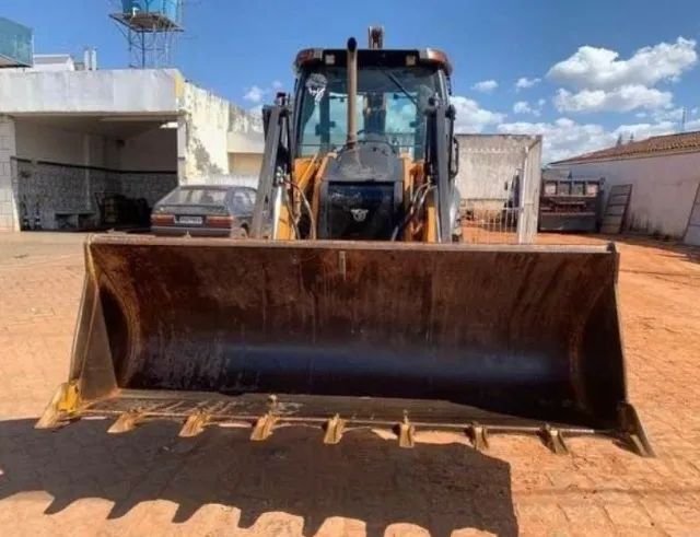 Retroescavadeira case 580n 4x4 ano 2017 - Foto 3