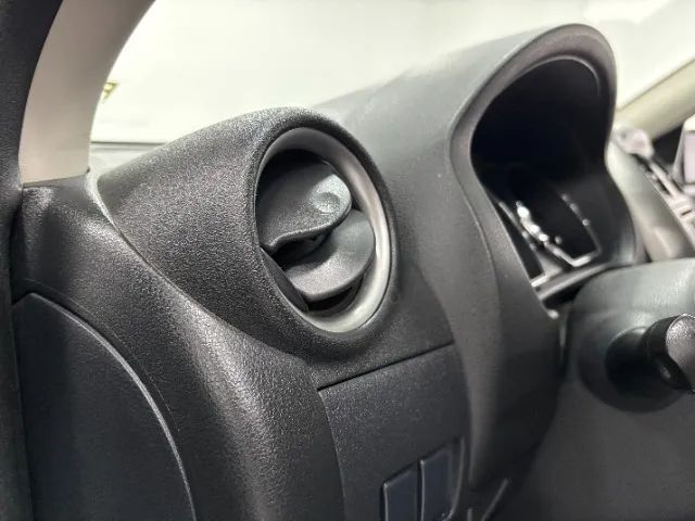 nissan versa sv automatico muito bem cuidado - Foto 9