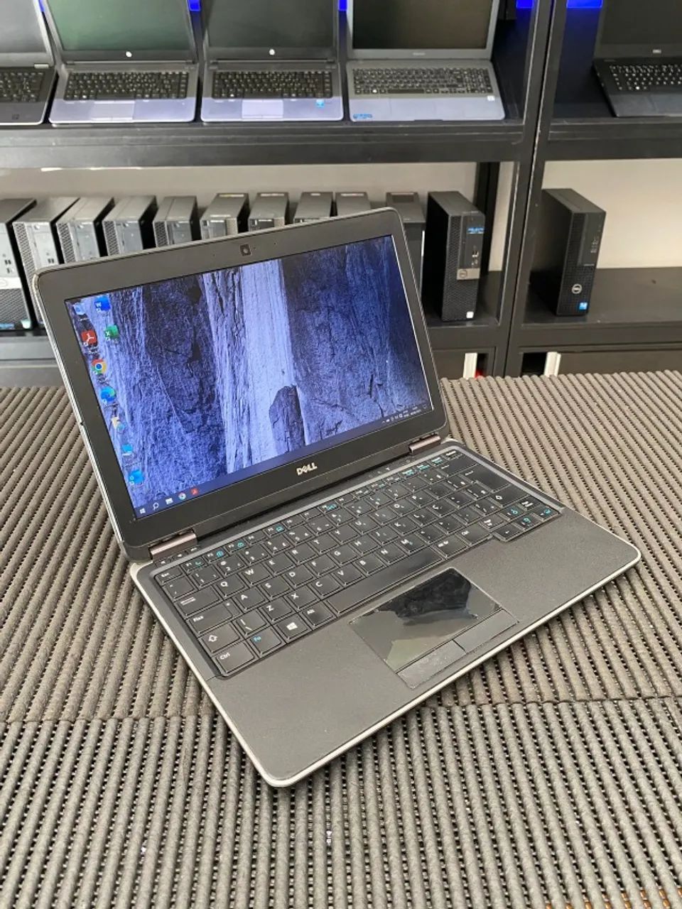 Notebook Dell Latitude E7240 Core I7 4ª Ger 128Gb SSD 8Gb DDR3 Tela 12.5"