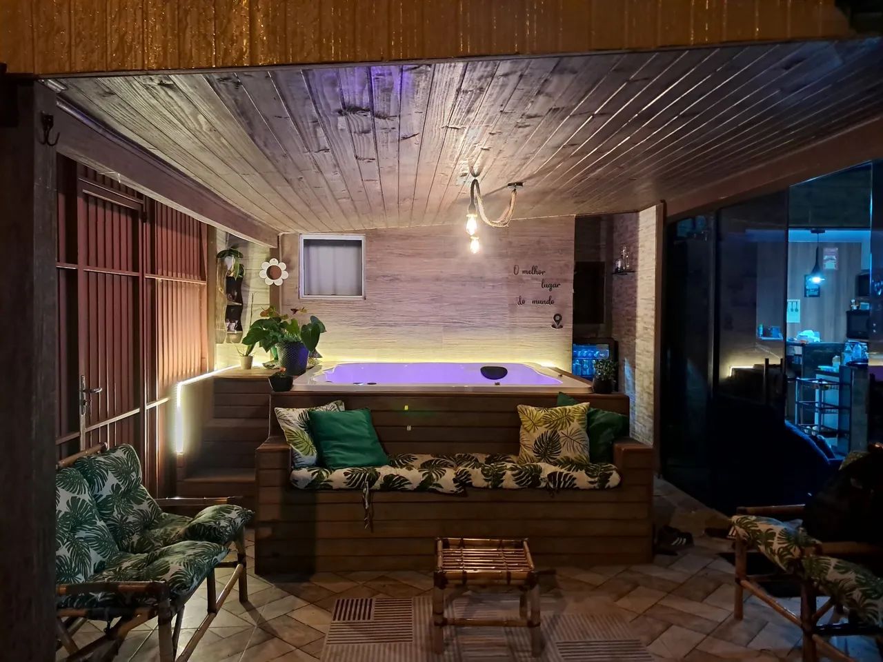 Casa aconchegante na praia! Entre a Lagoinha,  Ponta das Canas e Brava. - Foto 4