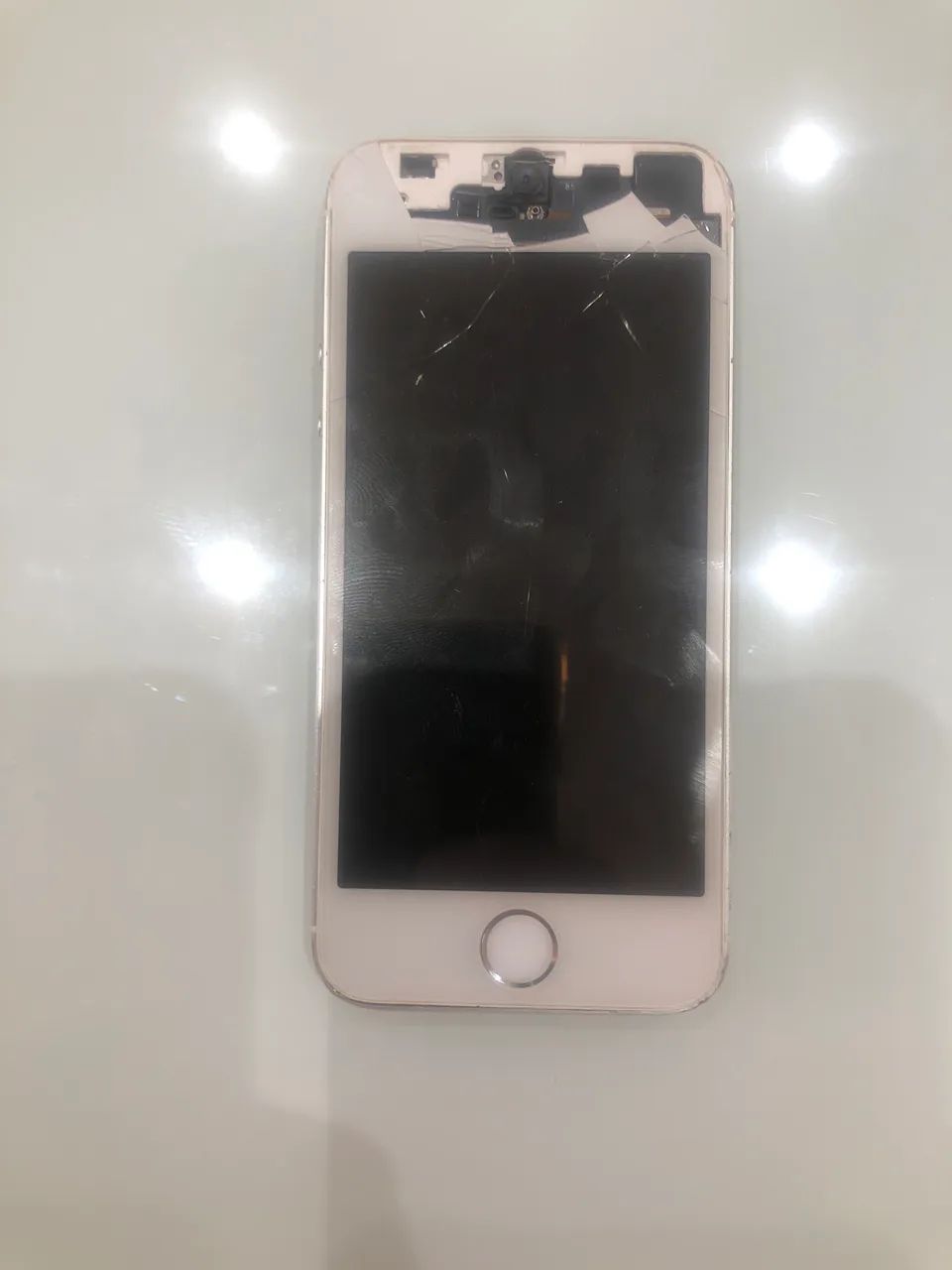 Iphone 4s branco -(Para conserto ou aproveitamento de componentes)